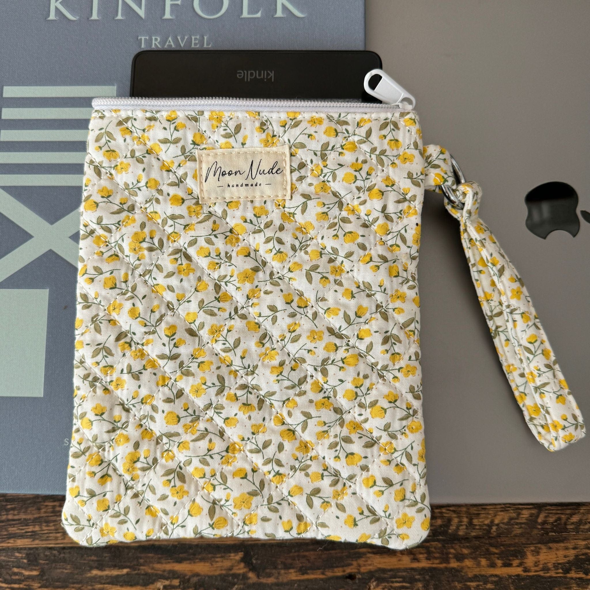 Buttercup eReader Pouch - Image 2
