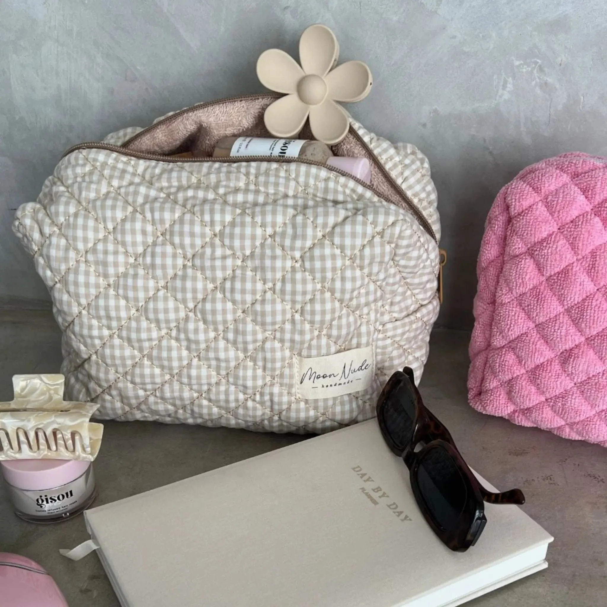 Nude Large Makeup Bag - Image 4